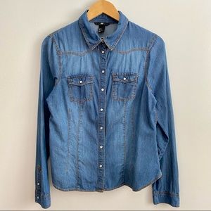 H&M Western-Inspired Slim-fit chambray shirt.